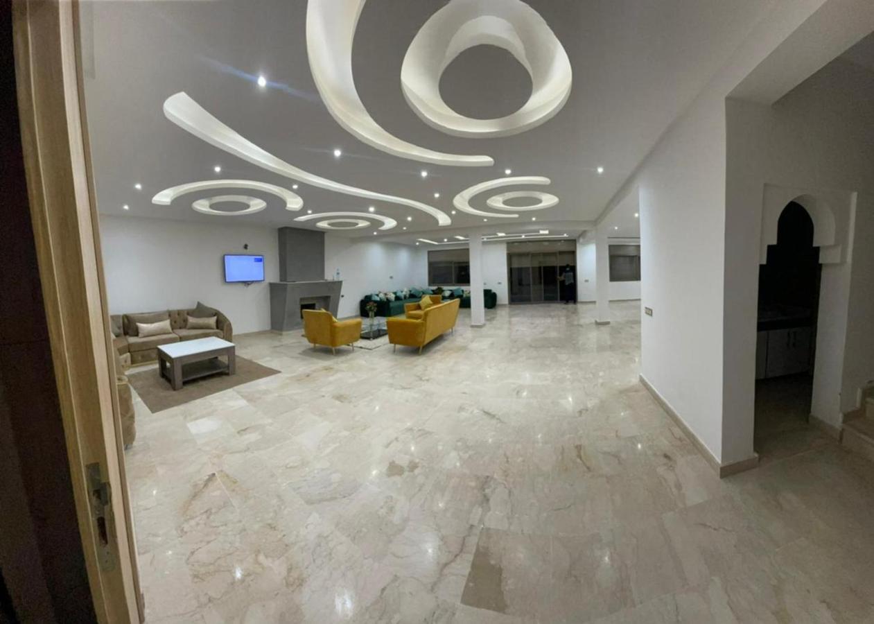 Privée Avec Piscine Villa *
