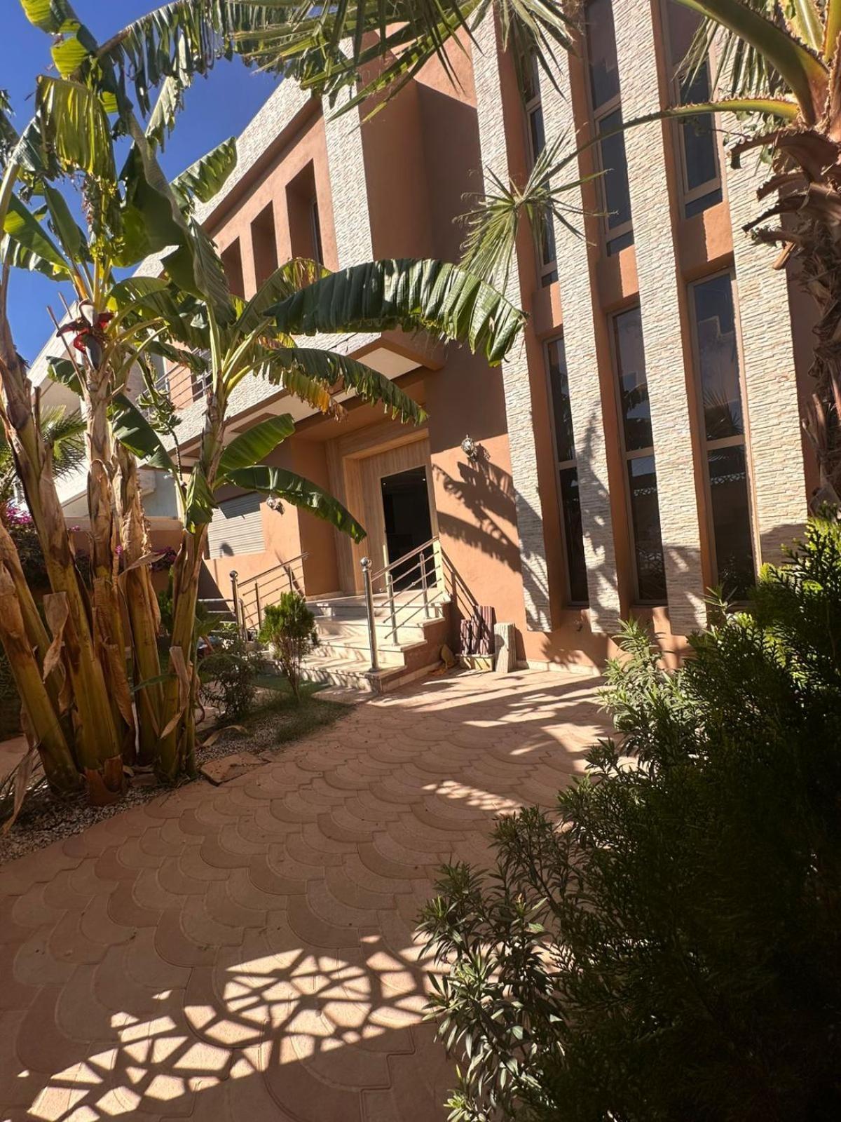 Privée Avec Piscine Villa *